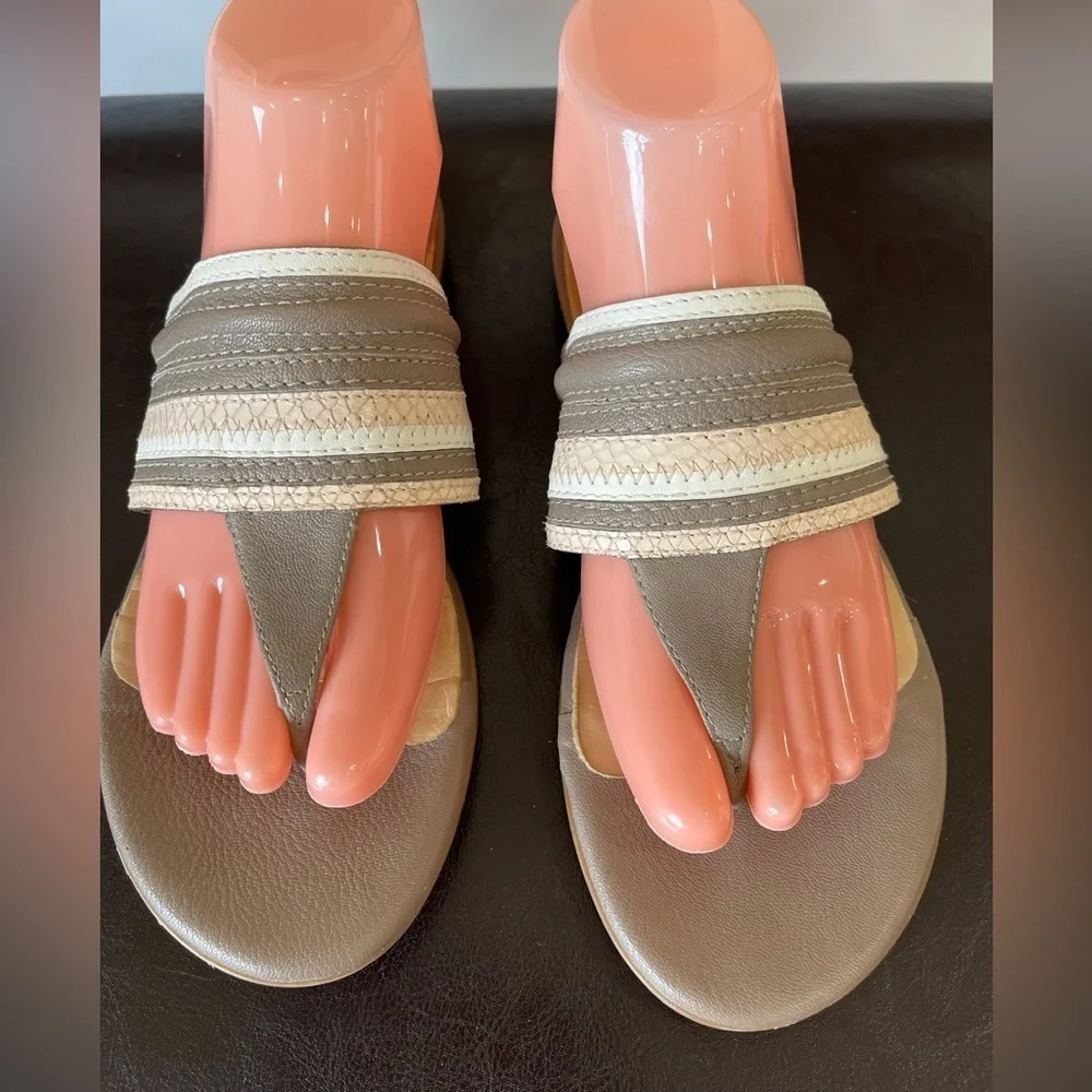Nurture women's size 8 leather sandals neutral summer office casual slide on